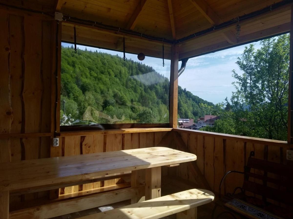 Underhills House Leilighet Jaremtsje Eksteriør bilde